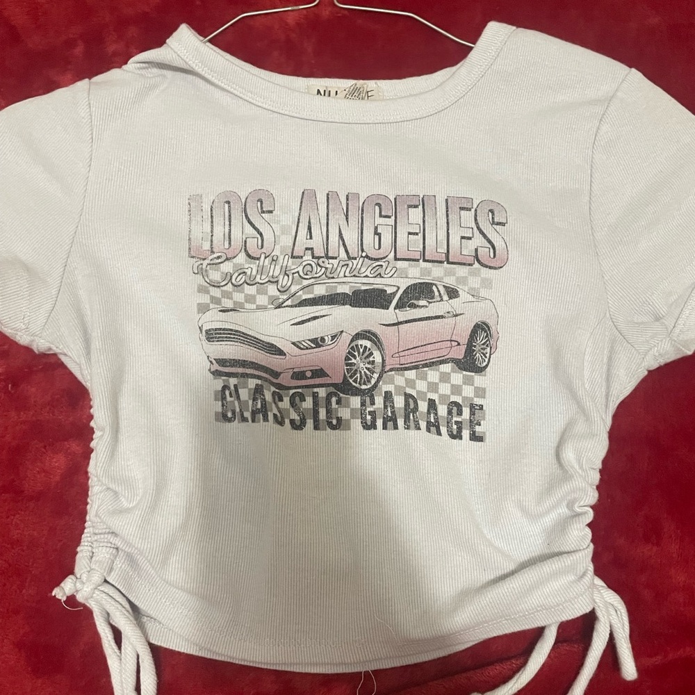 Women’s medium crop top
